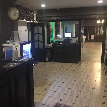 Casa Bucovineana Hotel ซูชาวา ภายนอก รูปภาพ