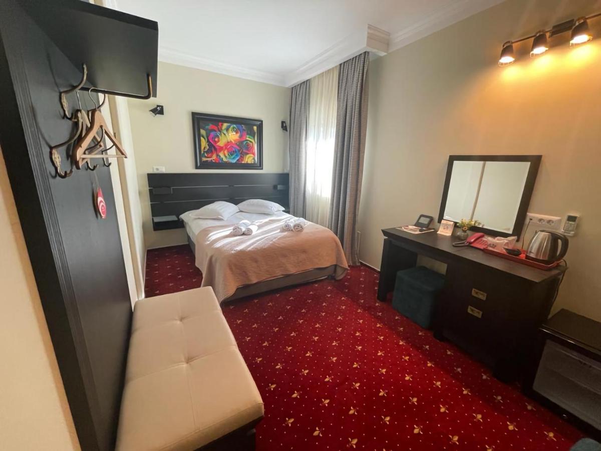 Casa Bucovineana Hotel ซูชาวา ภายนอก รูปภาพ