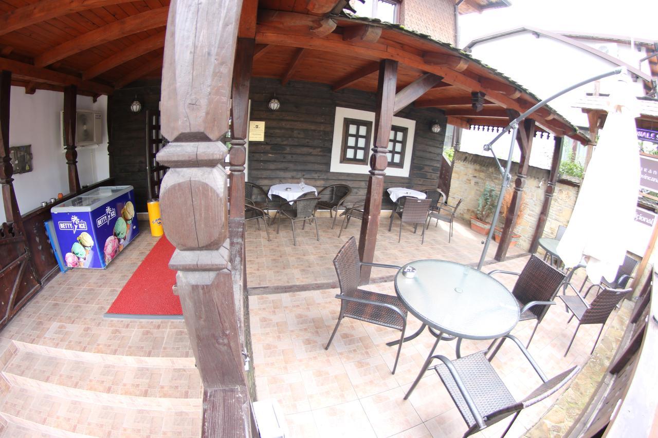 Casa Bucovineana Hotel ซูชาวา ภายนอก รูปภาพ